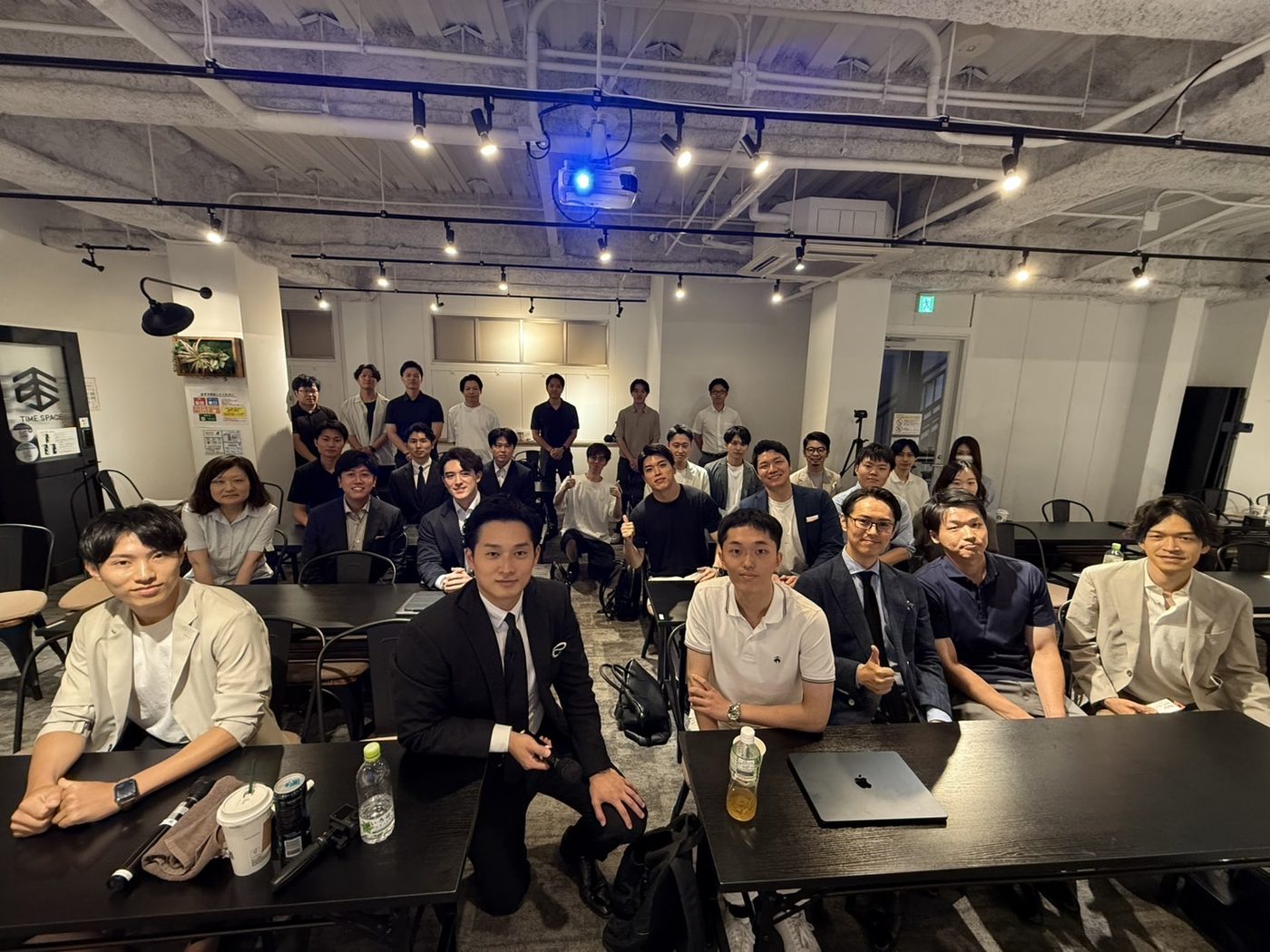 実践会の集合写真